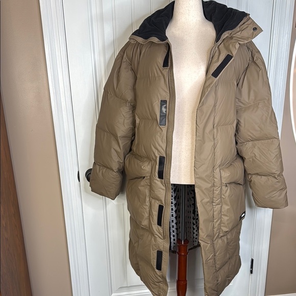 Rains Block Puffer Coat Color Wood Size Large - Picture 5 of 16
